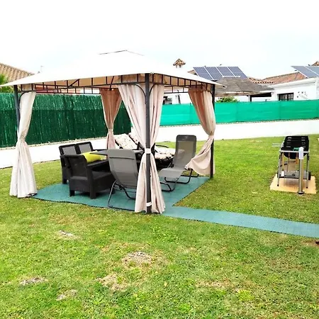 Chalet En La Barrosa , Chiclana De La Fra. Holiday home *